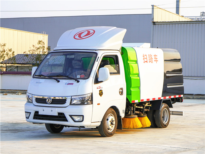 东风小型扫路车